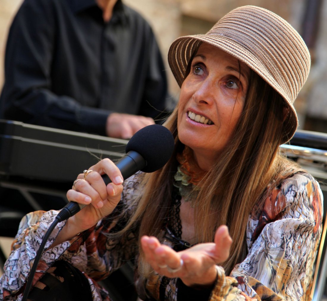 "De Renata \u00e0 Jean Ferrat" (chanson fran\u00e7aise)