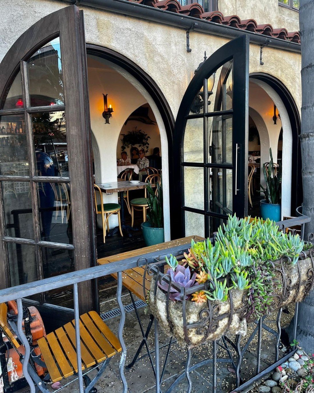 Comedor Live Music Schedule Comedor Laguna Beach CA November 16 2022