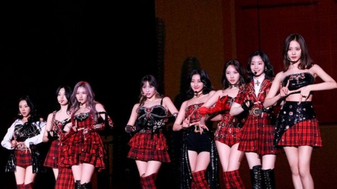 TWICE - 5th World Tour