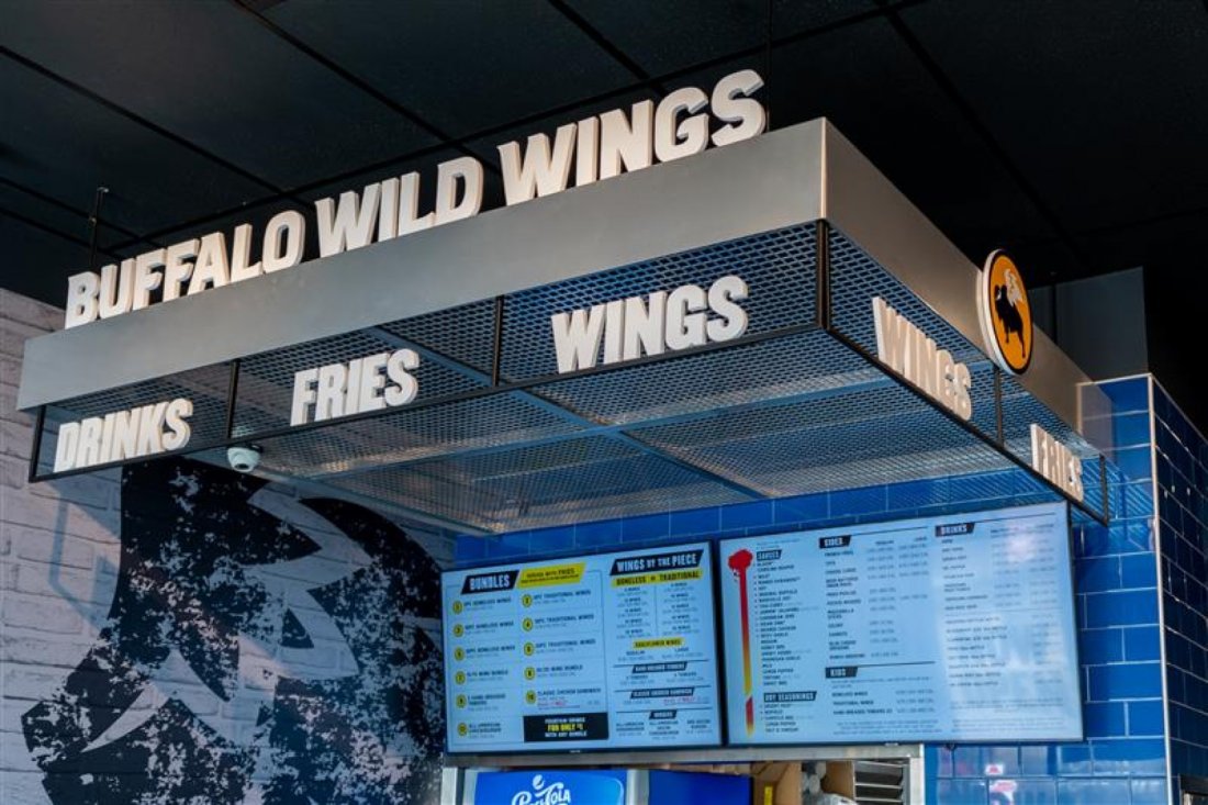Buffalo Wild Wings Unveils Wauwatosa\u2019s First Buffalo Wild Wings GO Restaurant