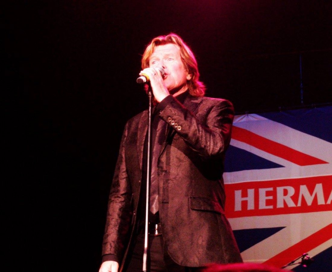 Herman\u2019s Hermits Starring Peter Noone
