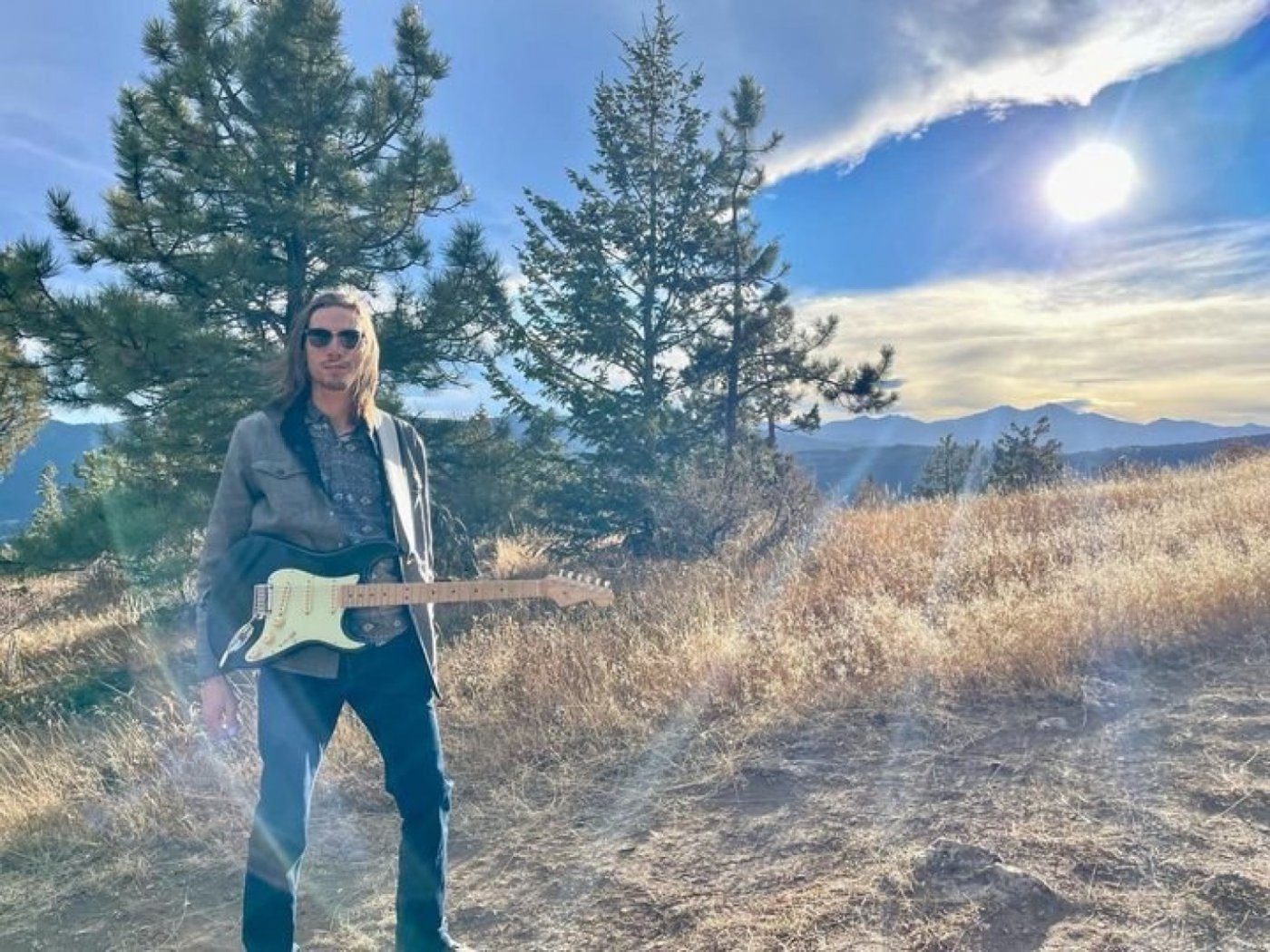 Live Music with Ryan Millard