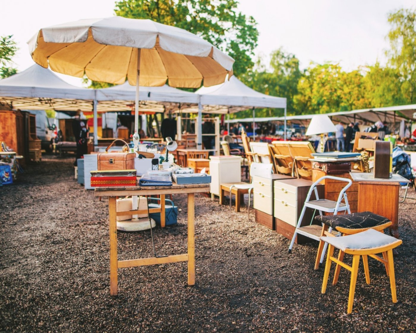 Fall Junk Market