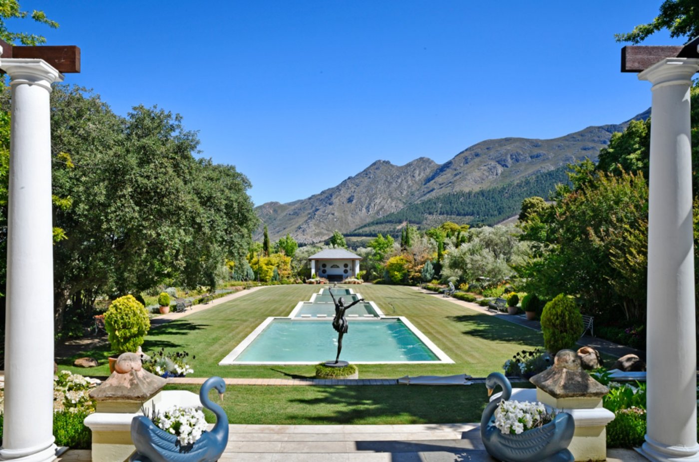 Step Into Spring at the 2025 Franschhoek Open Gardens Festival