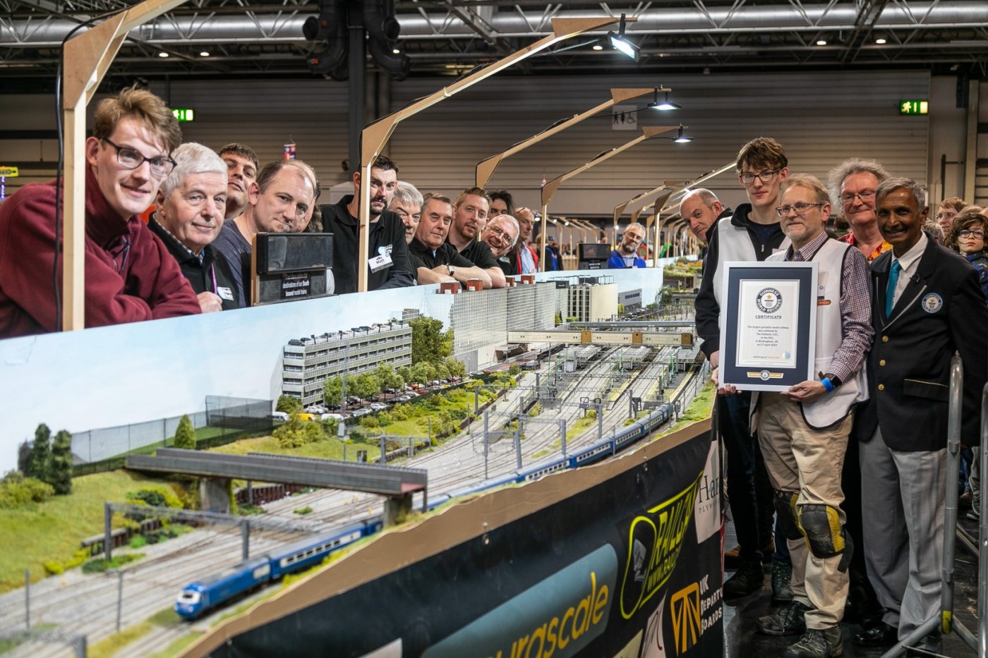 Pete Waterman's World Record Breaking Model Railway