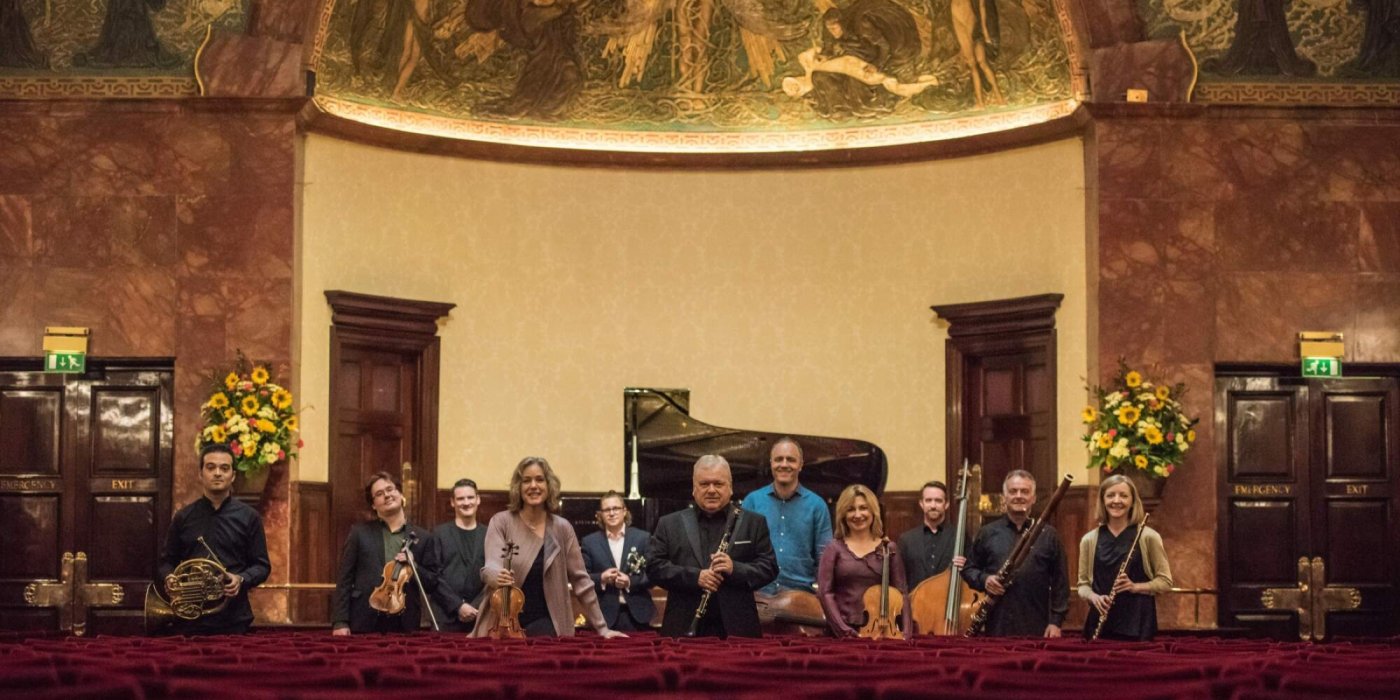 Wigmore Soloists - Mozart, Poulenc and Saint-Sa\u00ebns
