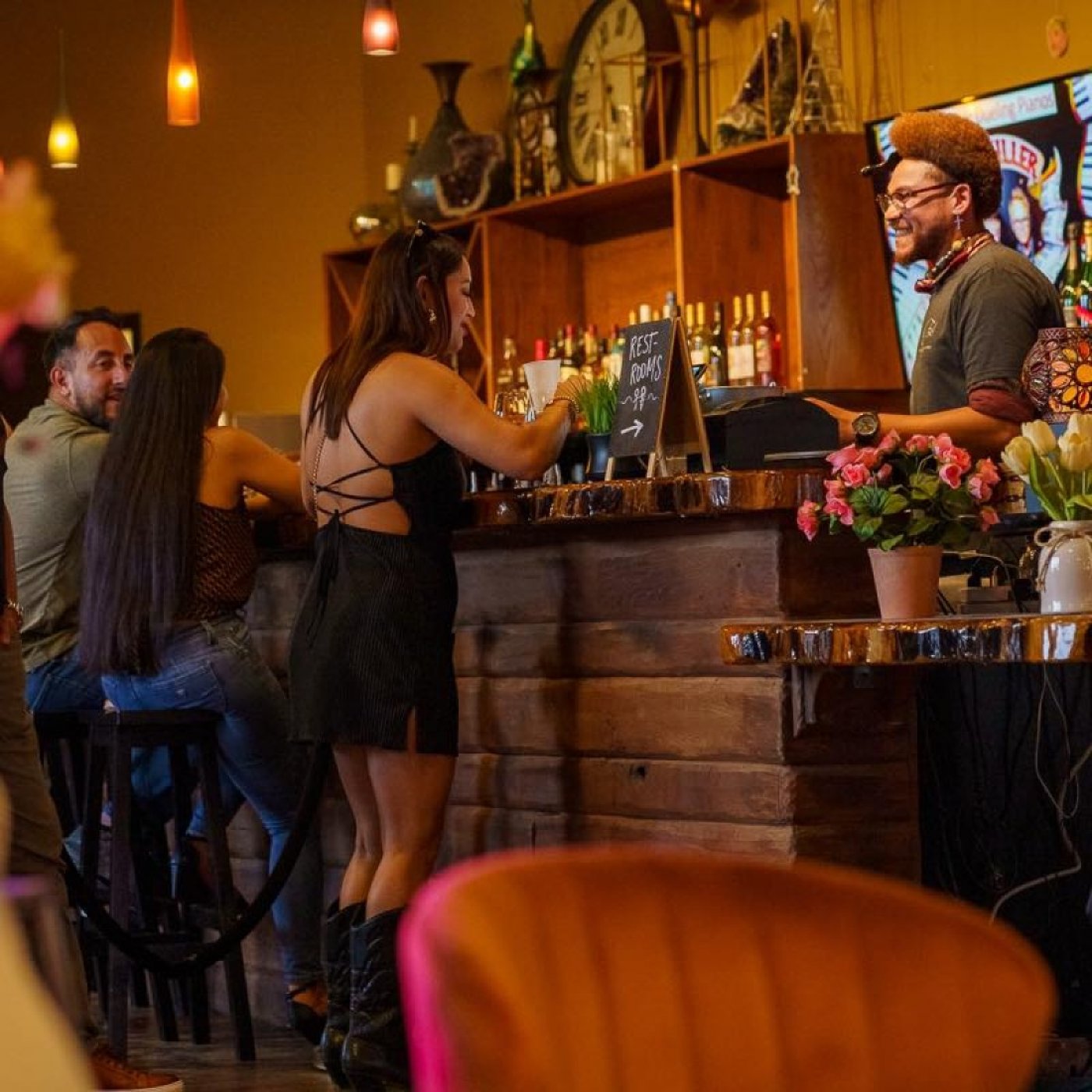 Live Music, Full Bar & Great Food at Fazeli Cellars