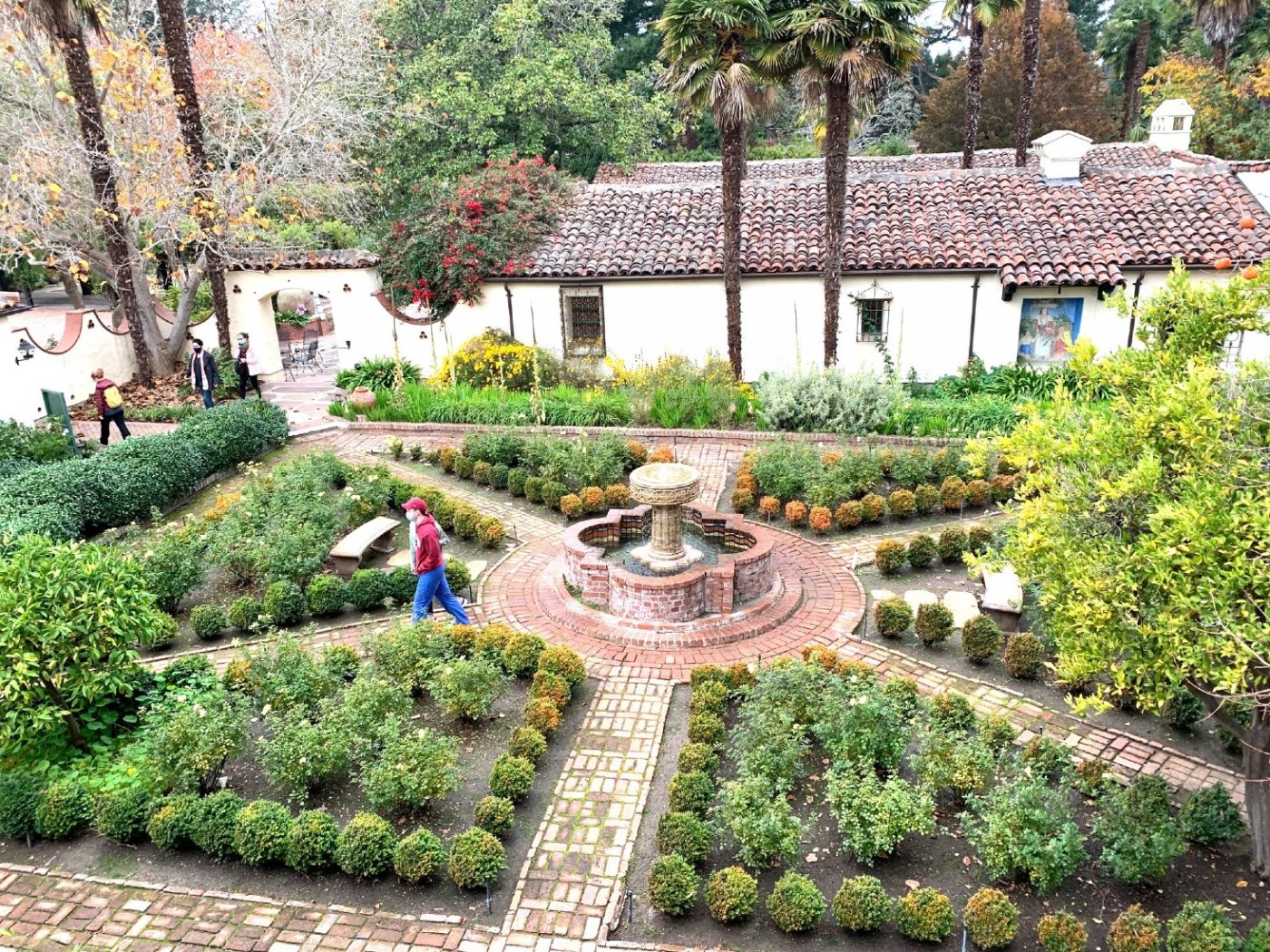 Christmas Market at Allied Arts Guild in Menlo Park