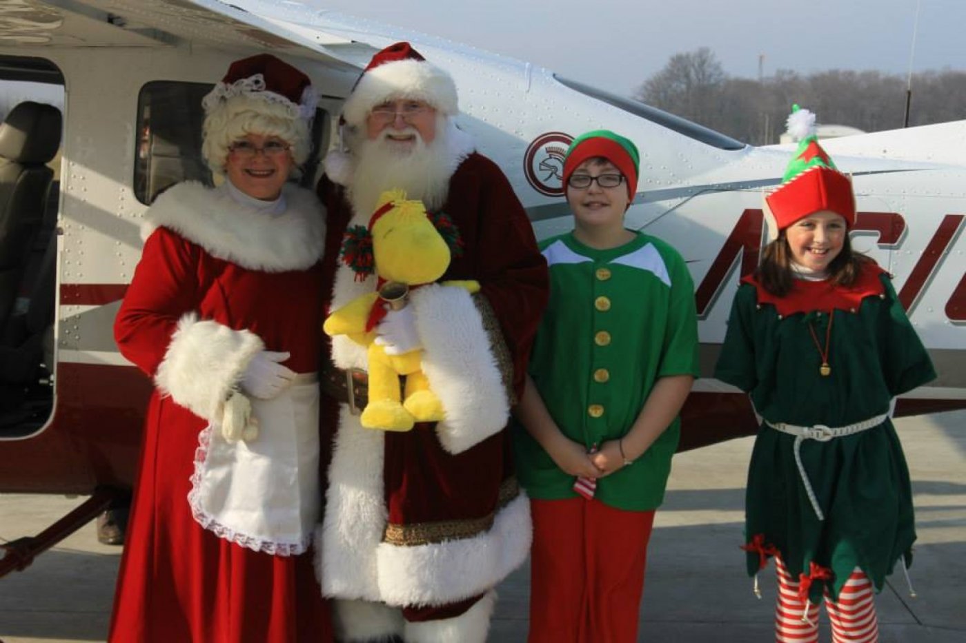 Watch Santa Fly In & Visit with Santa at the Liberty Aviation Museum!
