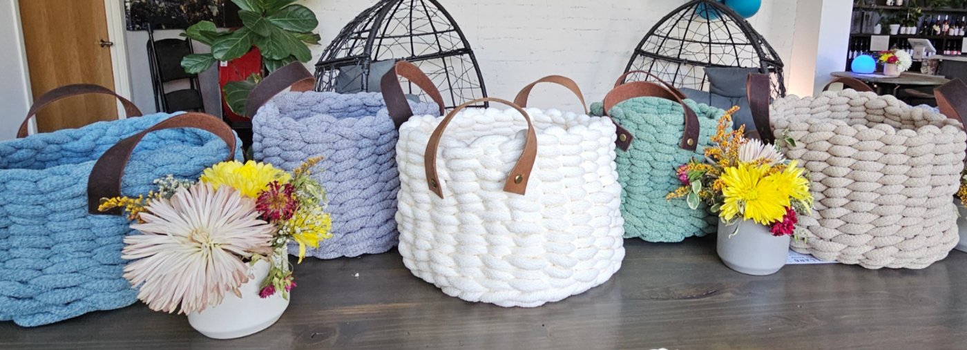 Chunky yarn basket weaving